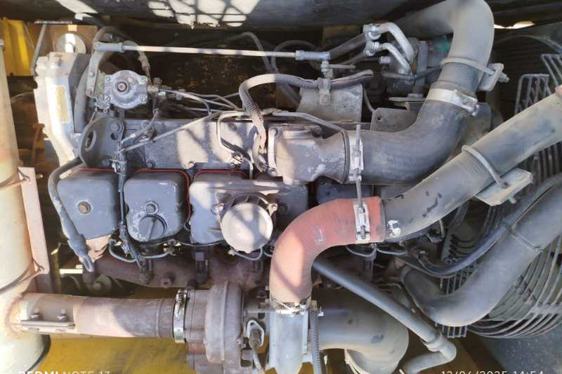 OmecoHub - Immagine NEW HOLLAND E215B